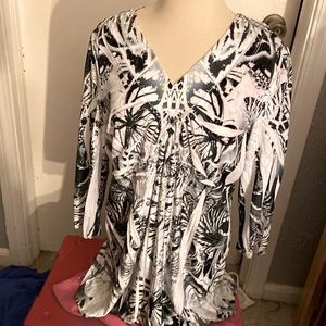 Live and let live velvet v-neck top with sequins size 1X